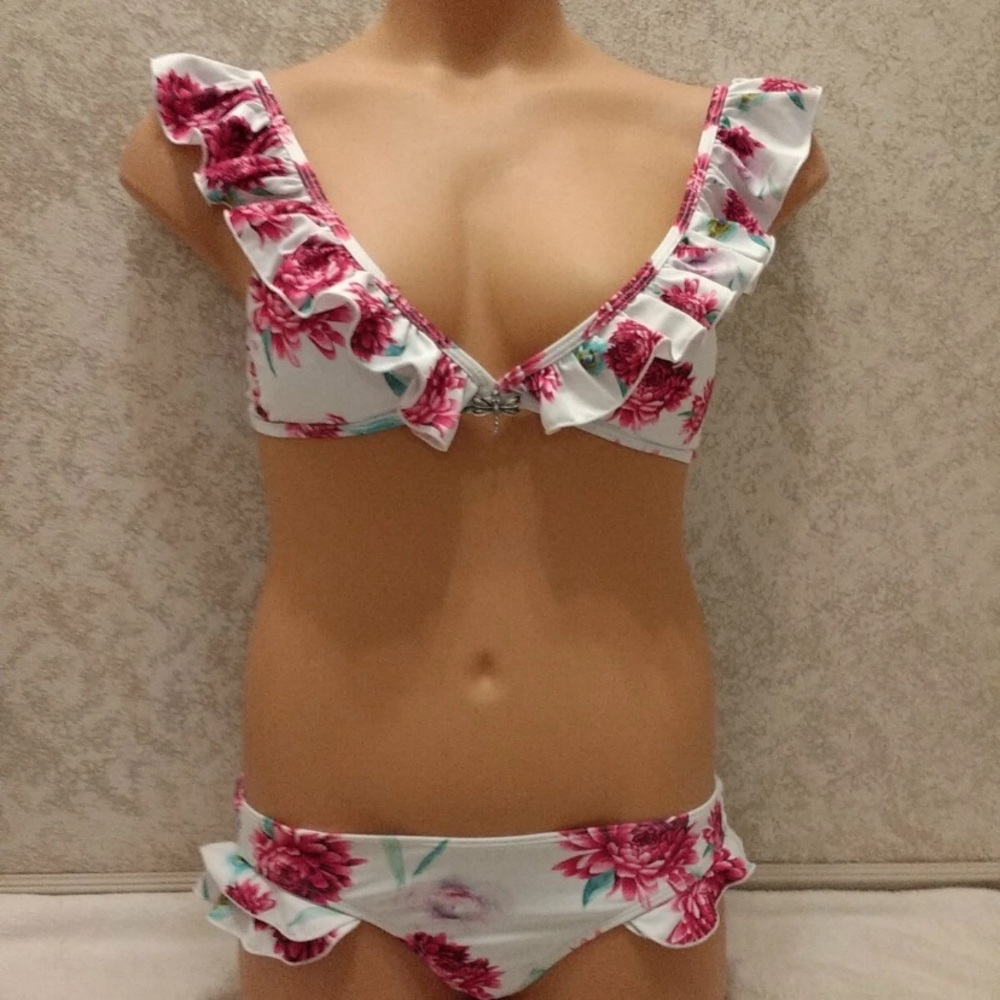 Kohl's White and Pink Floral Ruffle Bikini